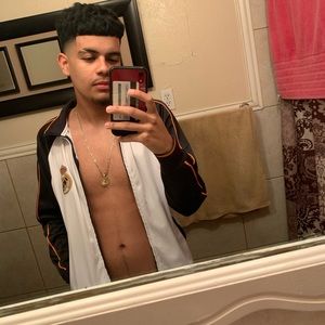 Meet your Posher, Louis